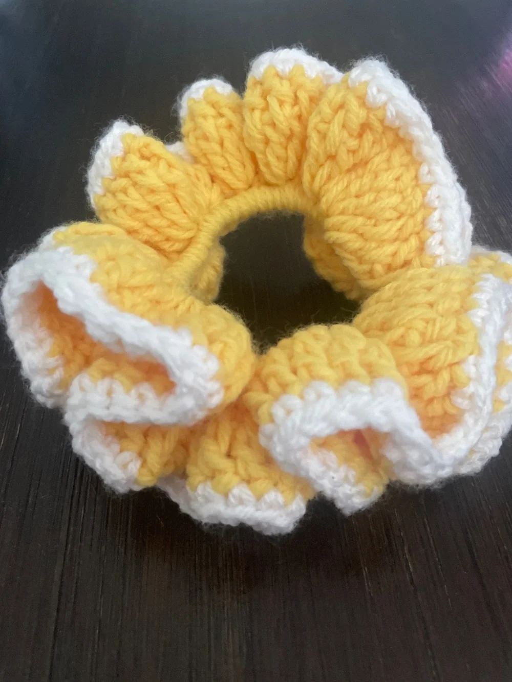 Crochet scrunchie